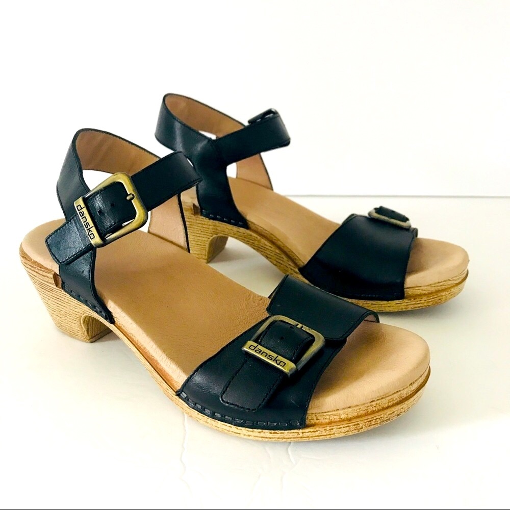 Dansko Matty black Sandal size 40